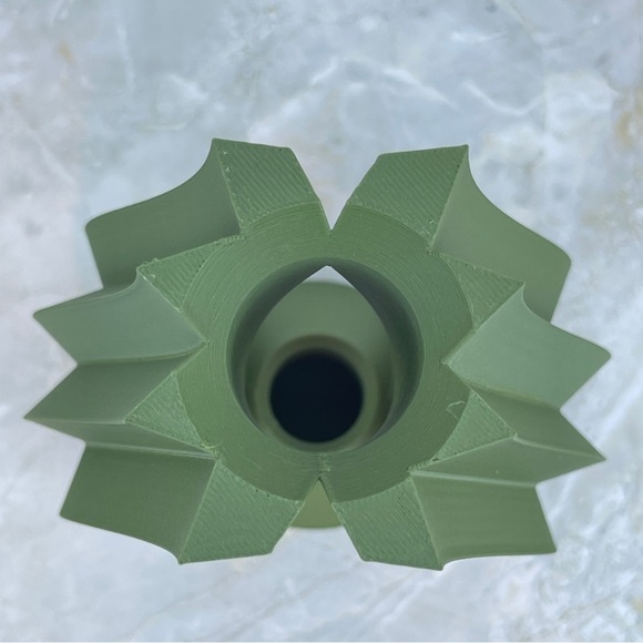 Unique Modern Vase, The Krono Vase, Flower Vase, Dried Flowers - Picture 4 of 7